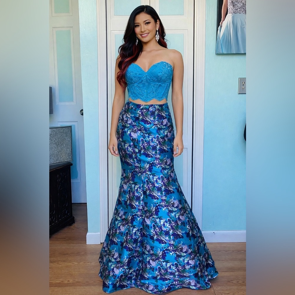 Size 4 Ellie Wilde Floral Blue 2 piece Prom dress Mermaid Bustier Corset bodice